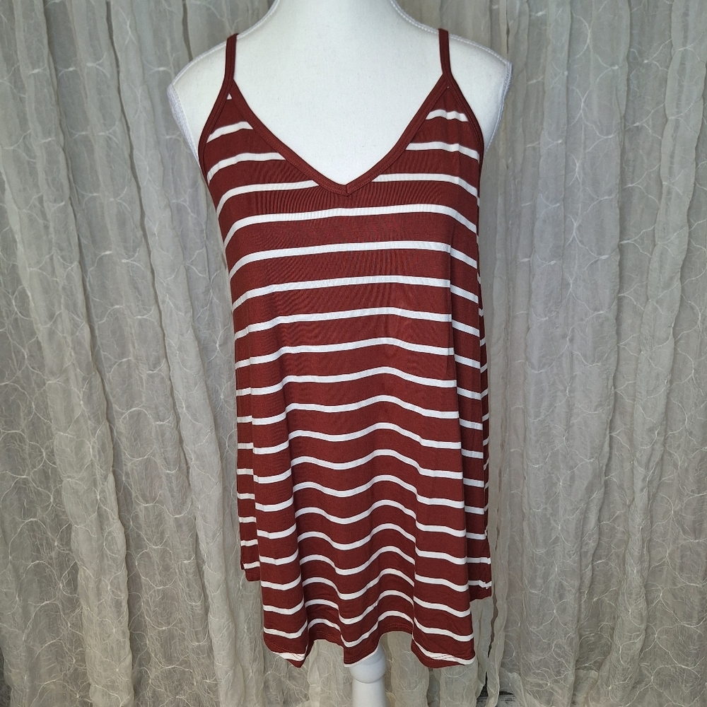 Zenana Outfitters Maroon & White Striped V Neck Stretchy Tank Top Boutique M - Picture 3 of 7
